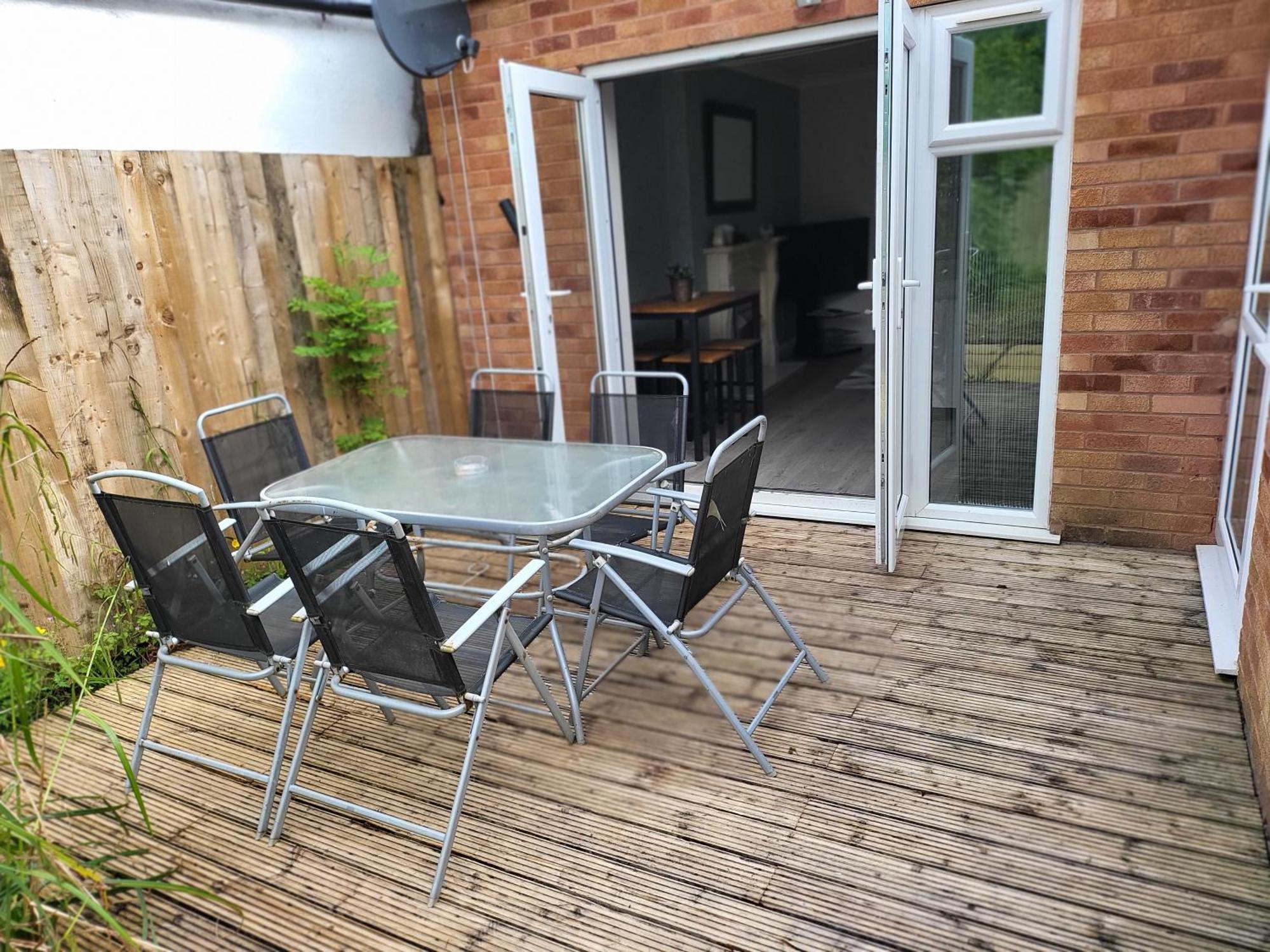 Birmingham Blissful Apartment With 2 Bedrooms Exterior photo